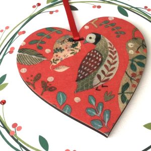 CHRISTMAS CARD WITH WOODEN HEART DECORATION DETAIL