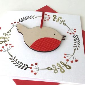 WOODEN ROBIN DECORATION CHRISTMAS CARD DETAIL