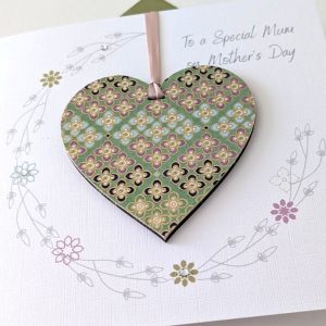 MOTHER’S DAY CARD WITH HEART DECORATION DETAIL