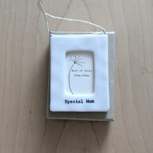 TINY CERAMIC PICTURE FRAME SPECIAL MUM DETAIL